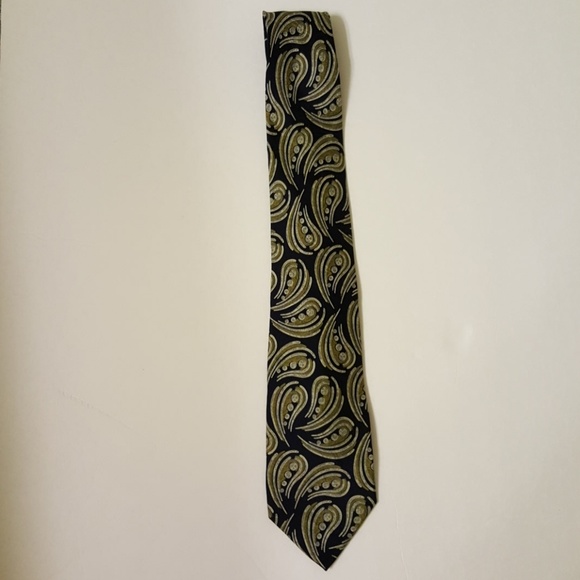 SOLD Giorgio Armani men's 100% pure silk tie - Picture 4 of 5